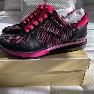 Michael kors women's shoes 7.5